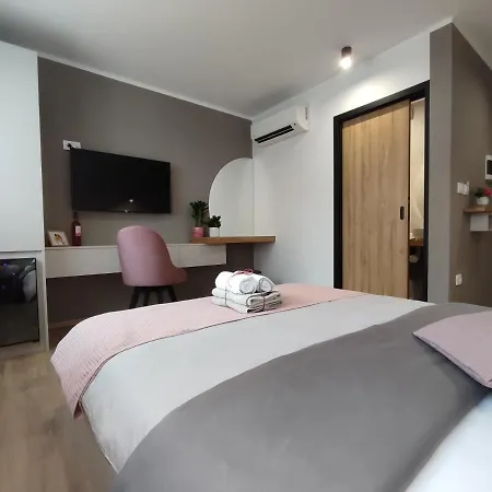 Boutique Rooms By Petric Winery Dobravlje Buitenkant foto
