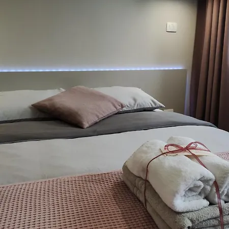Boutique Rooms By Petric Winery Dobravlje Buitenkant foto