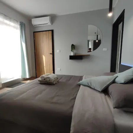 Boutique Rooms By Petric Winery Dobravlje Buitenkant foto