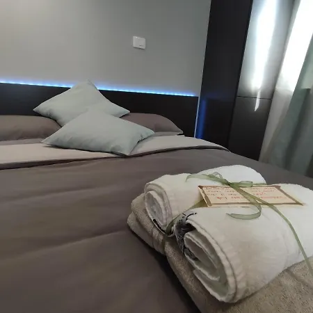 Boutique Rooms By Petric Winery Dobravlje Buitenkant foto