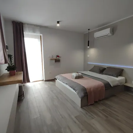Boutique Rooms By Petric Winery Dobravlje Buitenkant foto
