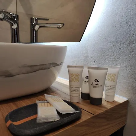Boutique Rooms By Petric Winery Dobravlje Buitenkant foto