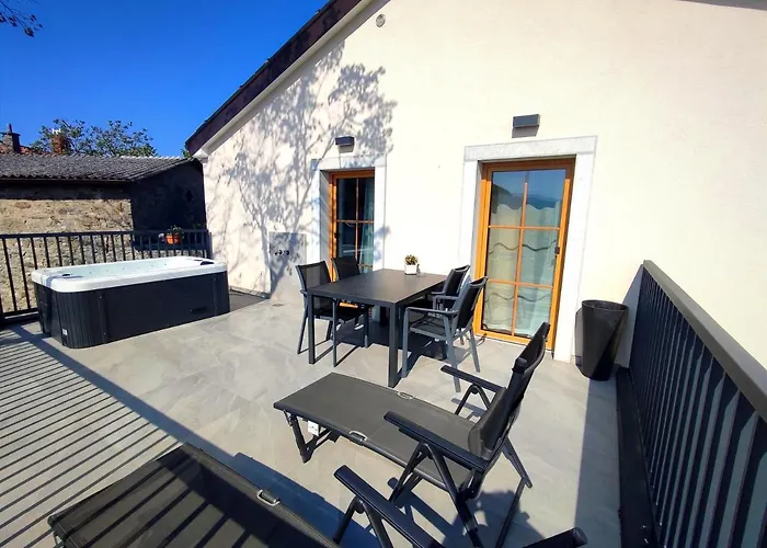 Boutique Rooms By Petric Winery
