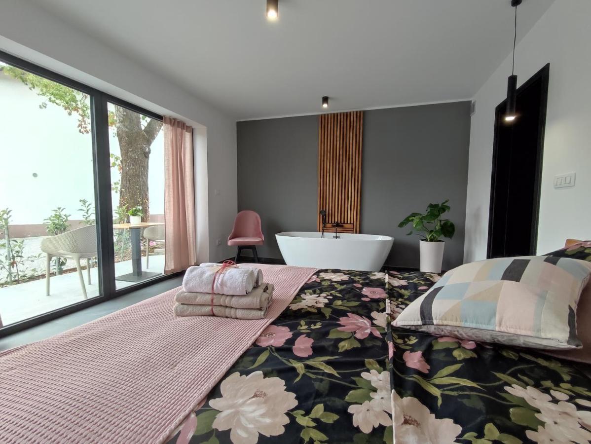 Boutique By Petric Winery Dobravlje