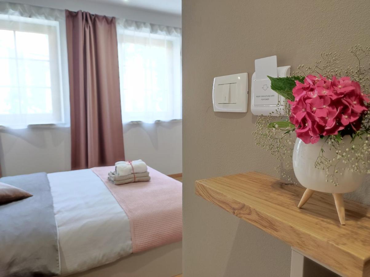 Farm stay Boutique By Petric Winery Dobravlje