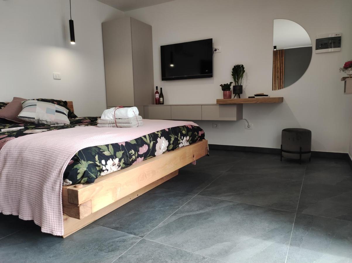 Boutique By Petric Winery Farm stay