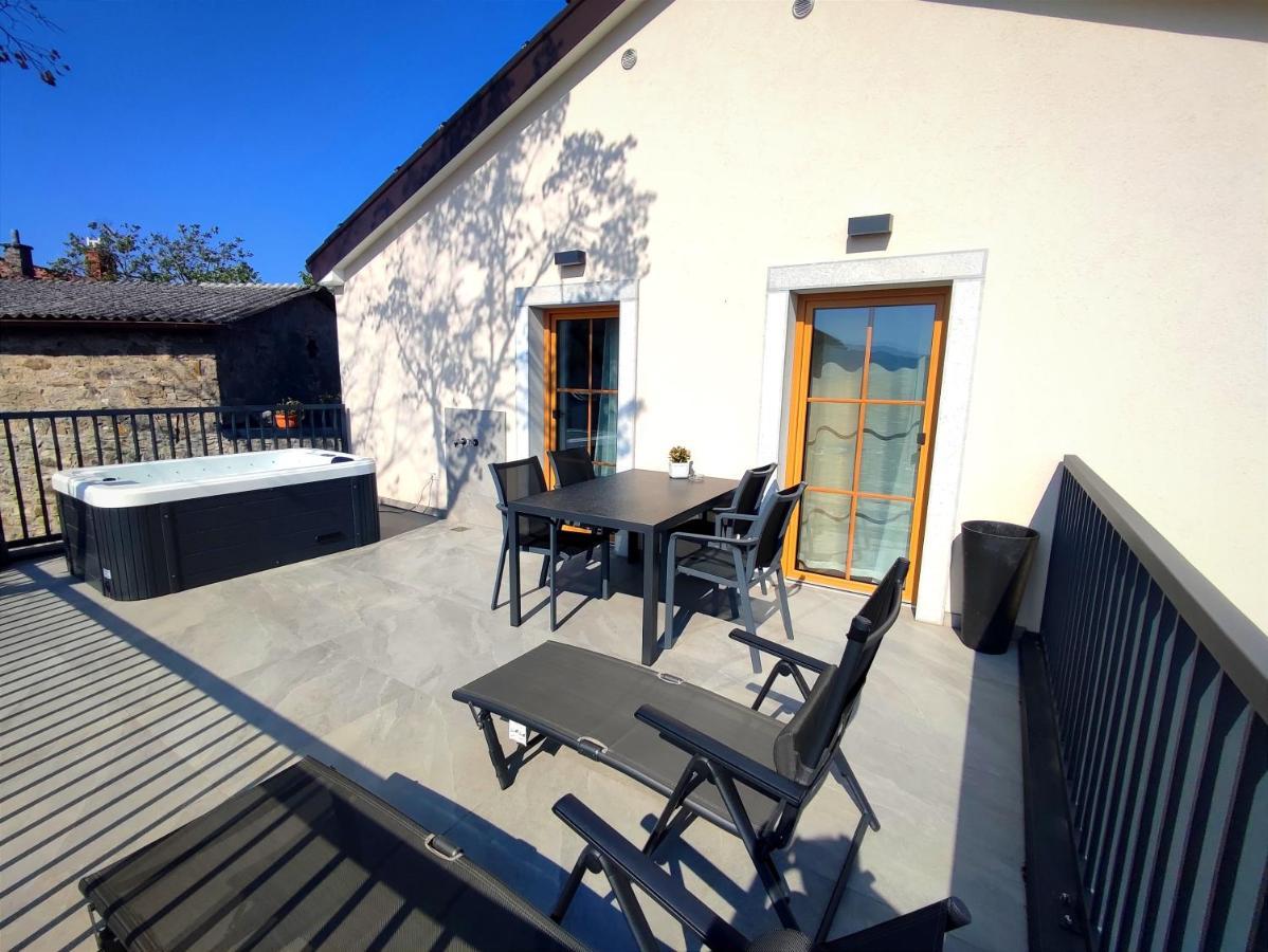 Boutique By Petric Winery *